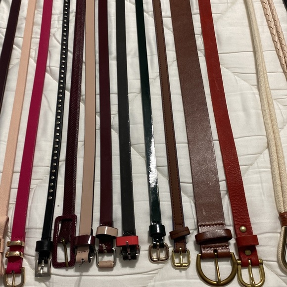 Assorted belts - Picture 2 of 11